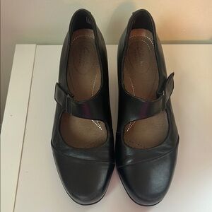 Clarks Women's Black Mary Jane Shoes